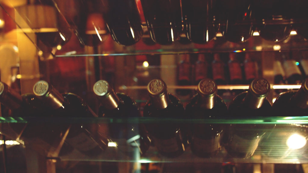 4 Crucial Factors to Consider When Selecting Your Wine Fridge