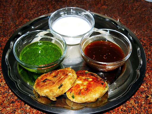 Top Vegetarian Indian Fast Food That You Must Sample