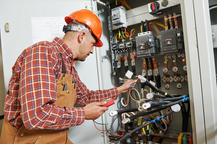 Hire a Professional Electrician for an Efficient Electrical Solution