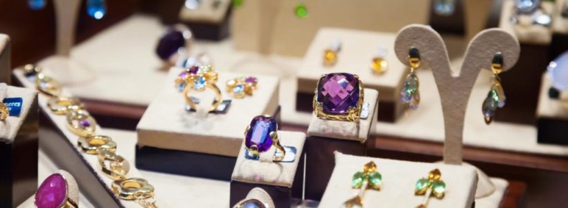 Guide for Choosing Diamond Jewelry and Fashionable Accessories
