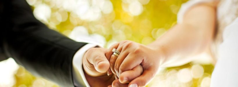 The Pros and Cons for Having a Long Engagement