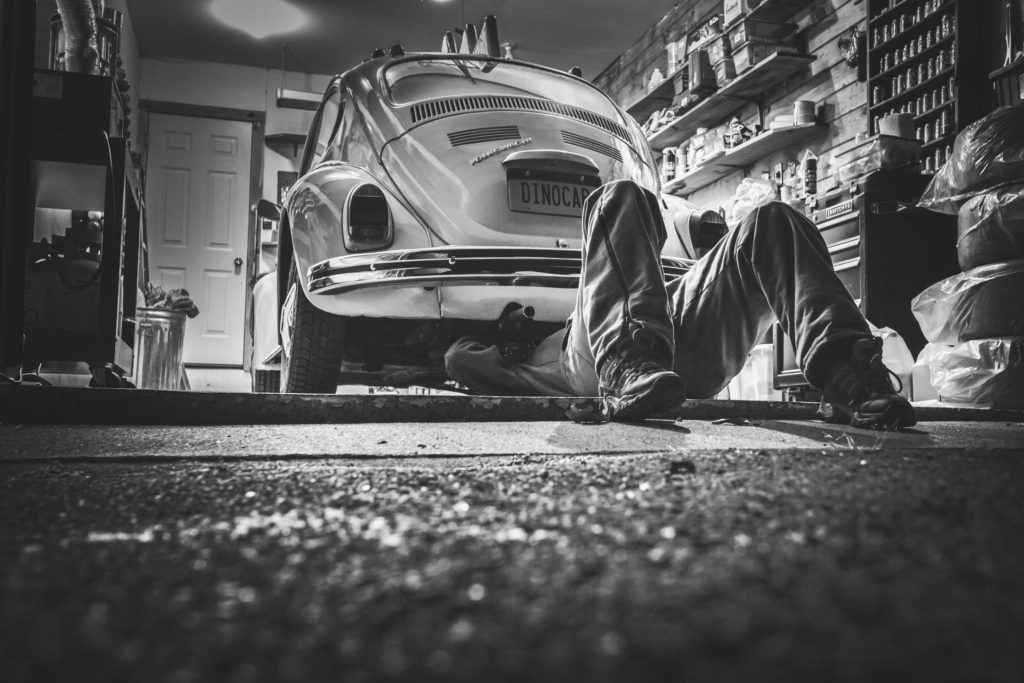 How Can You Become a Salvage Car Business Entrepreneur?